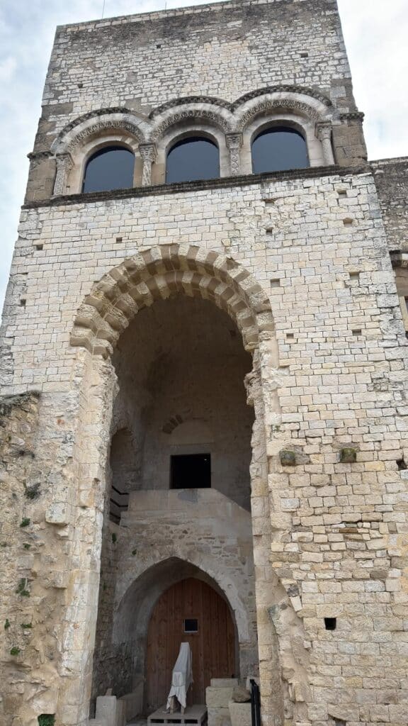 🏰✨ Une idée de sortie pour les vacances de Noël ? Direction…