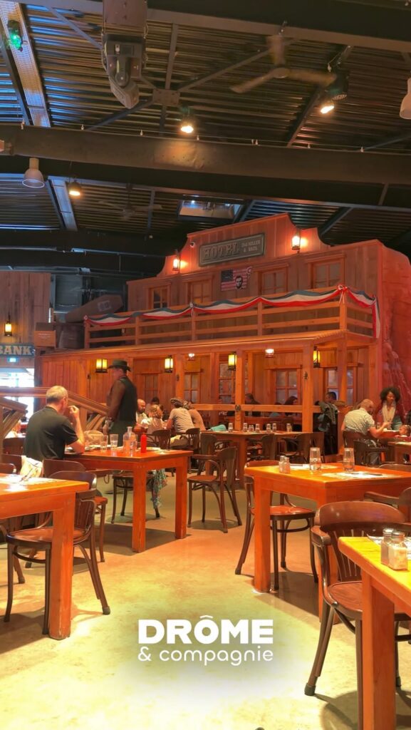 🎥 On a testé pour vous @joealescrocs 🤠 Un restaurant western pensé…