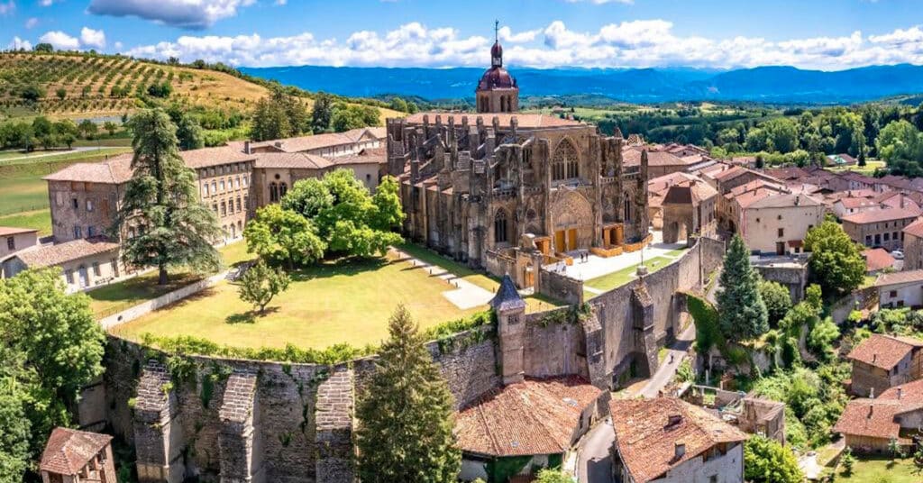 Et si vous faisiez un voyage au Moyen Âge le temps d&rsquo;un week-end à St-Antoine-l&rsquo;Abbaye ?
