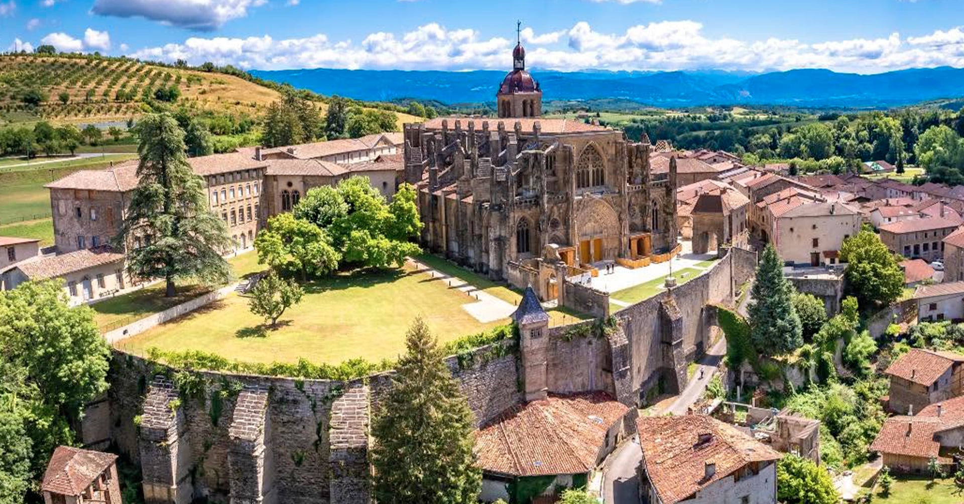 Et si vous faisiez un voyage au Moyen Âge le temps d&rsquo;un week-end à St-Antoine-l&rsquo;Abbaye ?